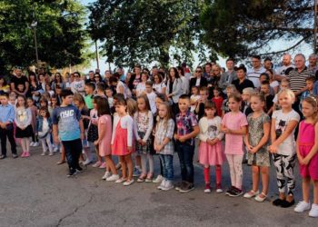 Poziv za dodjelu „poklon bona prvašićima“