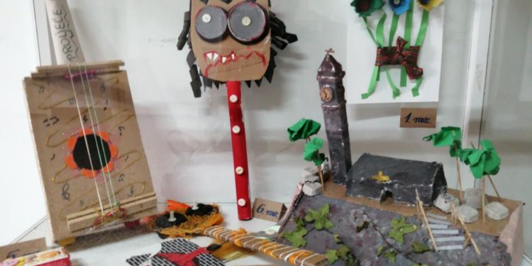 Izložba učeničkih radova – KaSTAV – grad sa stavom prema otpadu