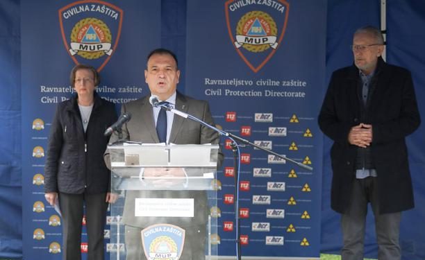 Radno vrijeme trgovina od 8 do 17 sati